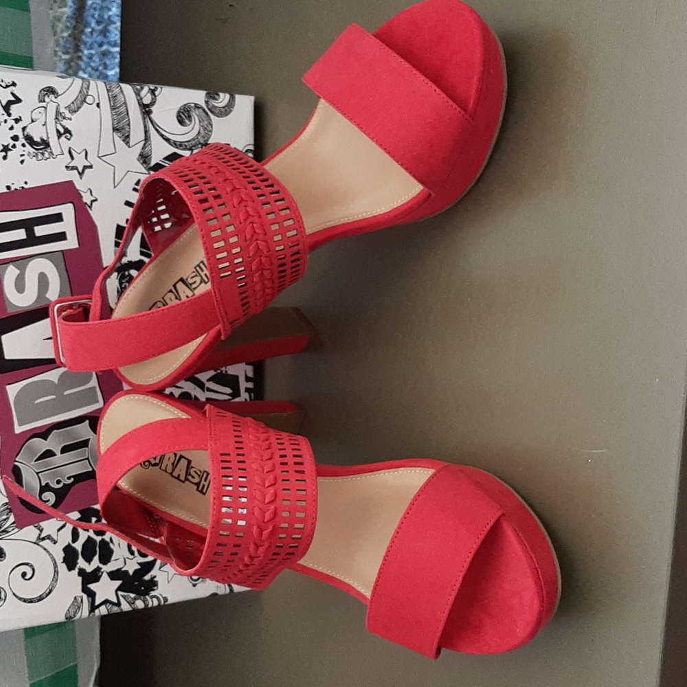 Brash sandals